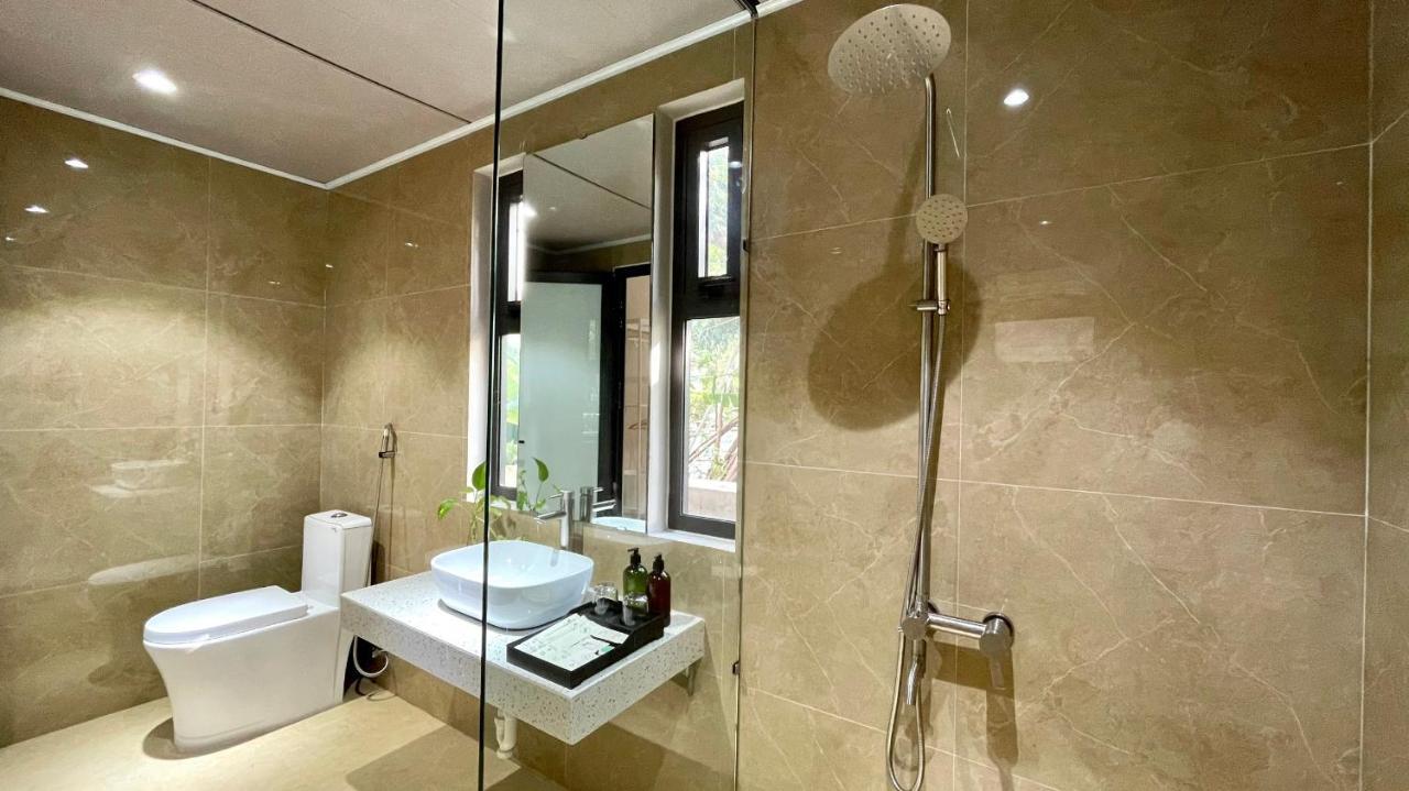 Phoenix Minh Chau Hotel Куангнинь Экстерьер фото
