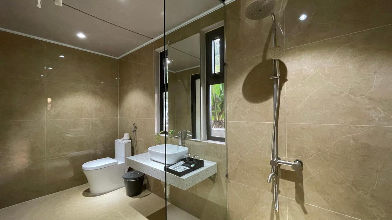 Phoenix Minh Chau Hotel Куангнинь Экстерьер фото