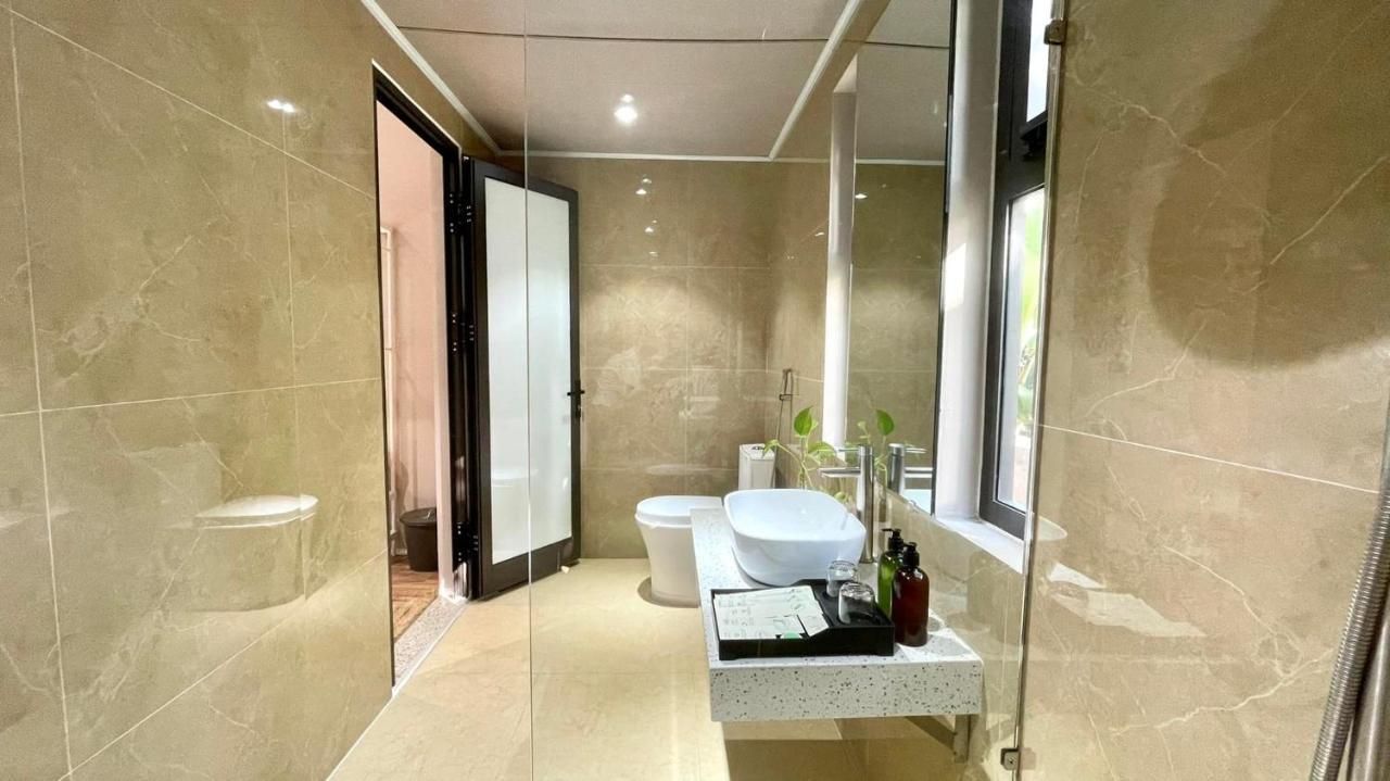 Phoenix Minh Chau Hotel Куангнинь Экстерьер фото